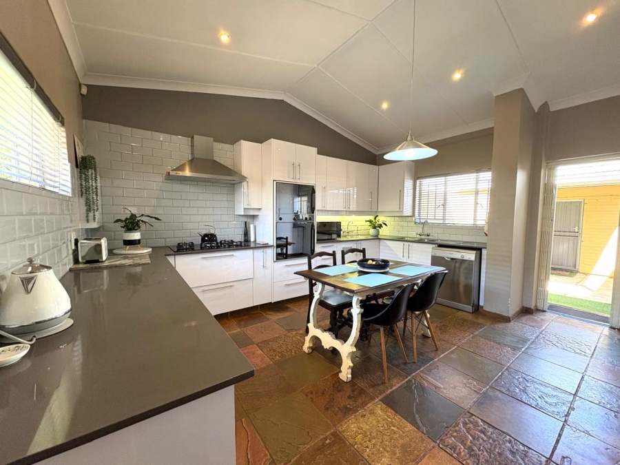 4 Bedroom Property for Sale in St Helena Free State